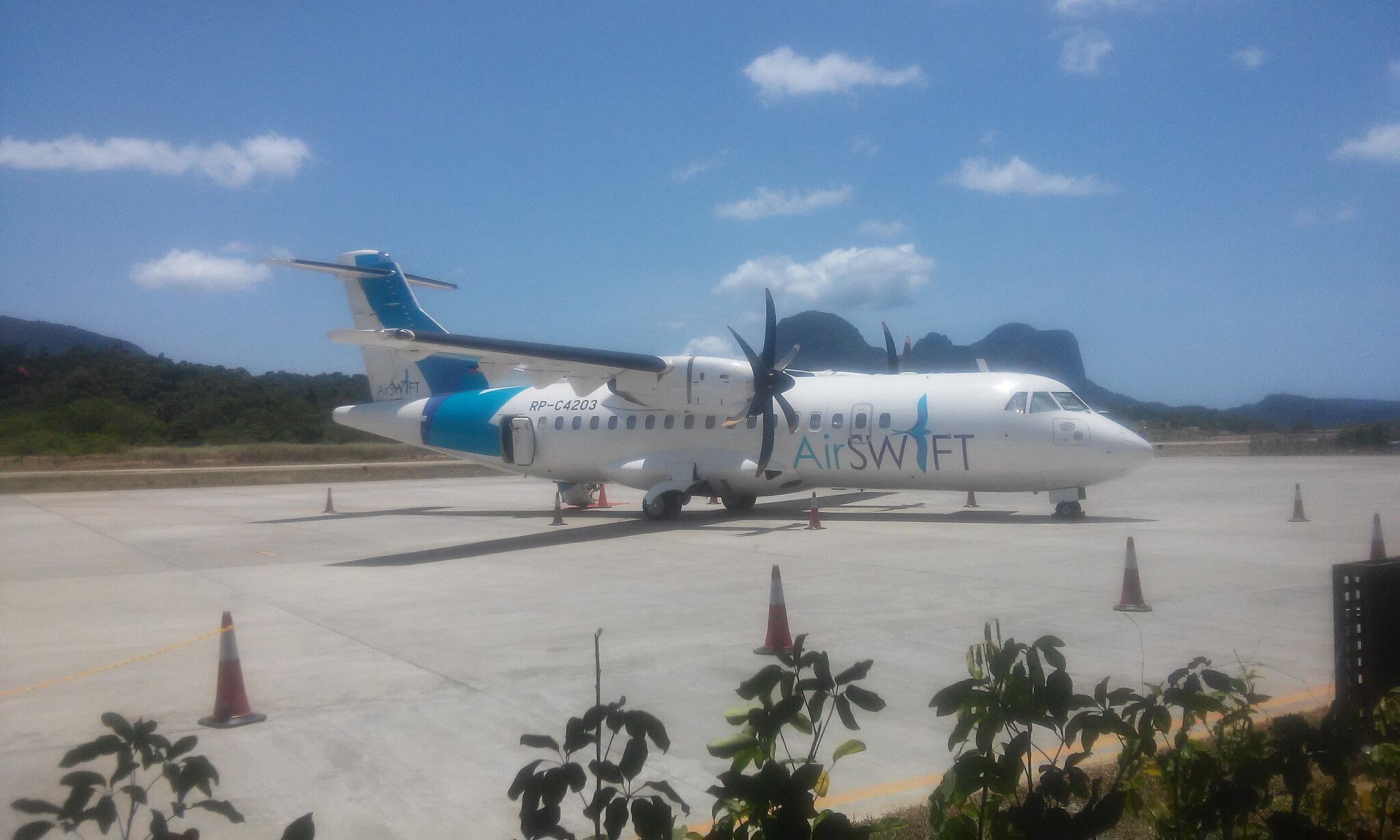 direct flights from Coron to El Nido via AirSWIFT